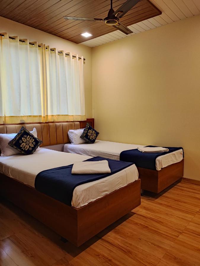 Hotel Starlit Navi Mumbai Esterno foto